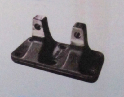 Thrust rod bracket